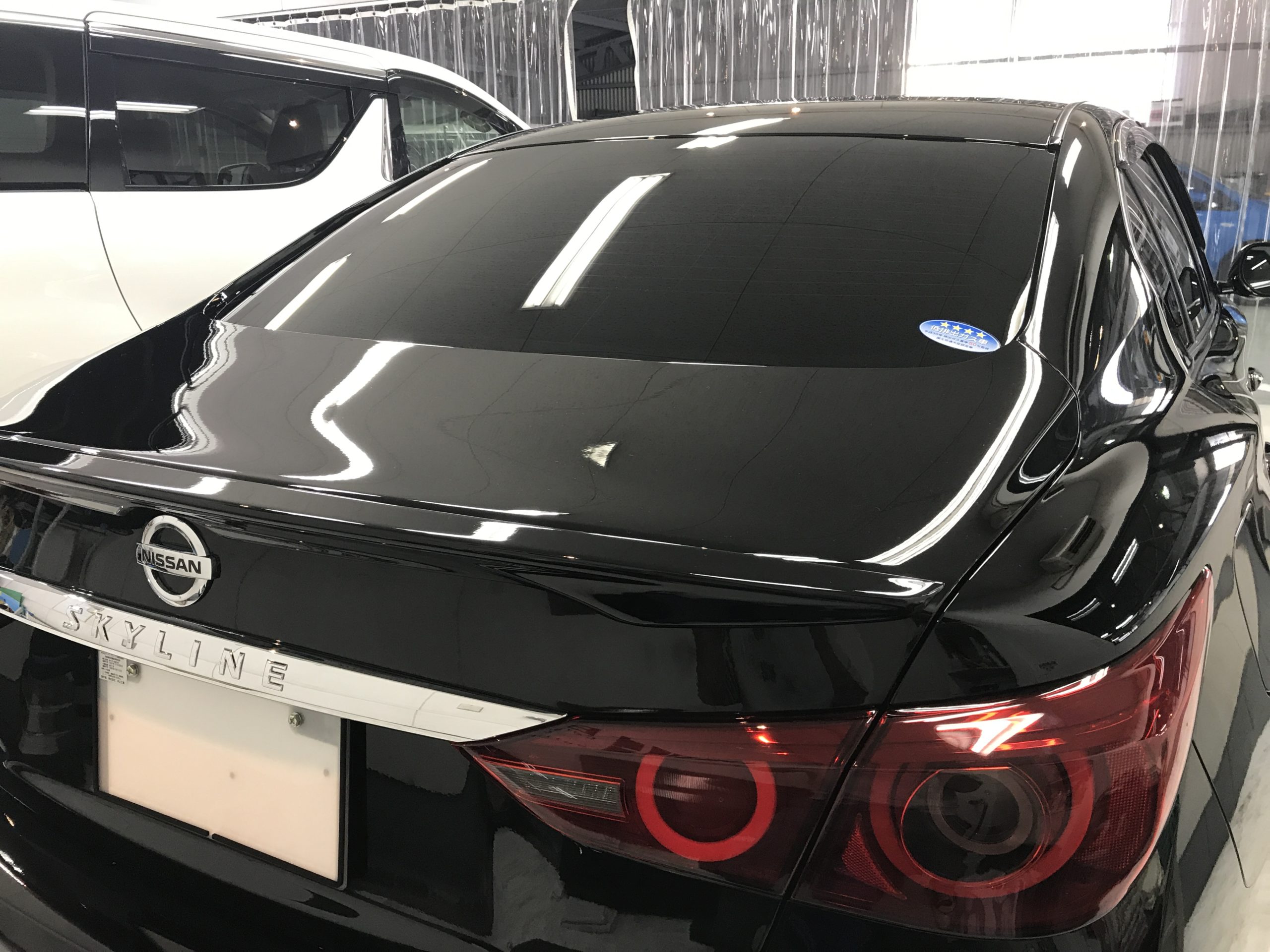 日産スカイラインへカーフィルム・シルフィードを施工５