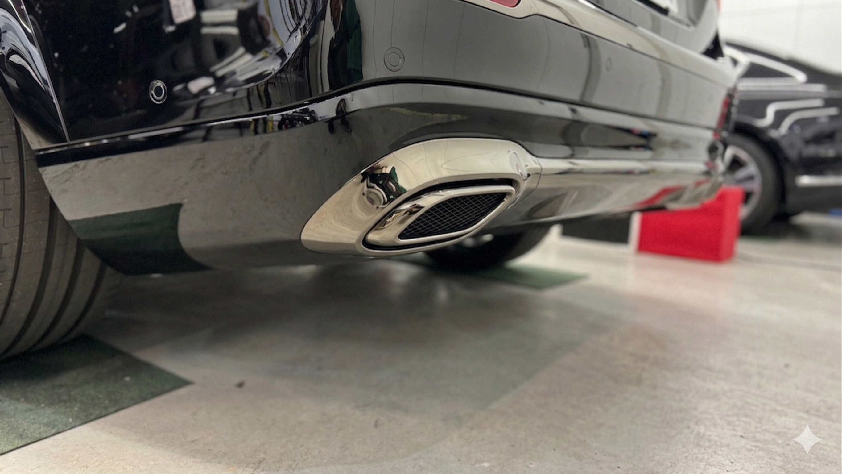 マフラーエンド