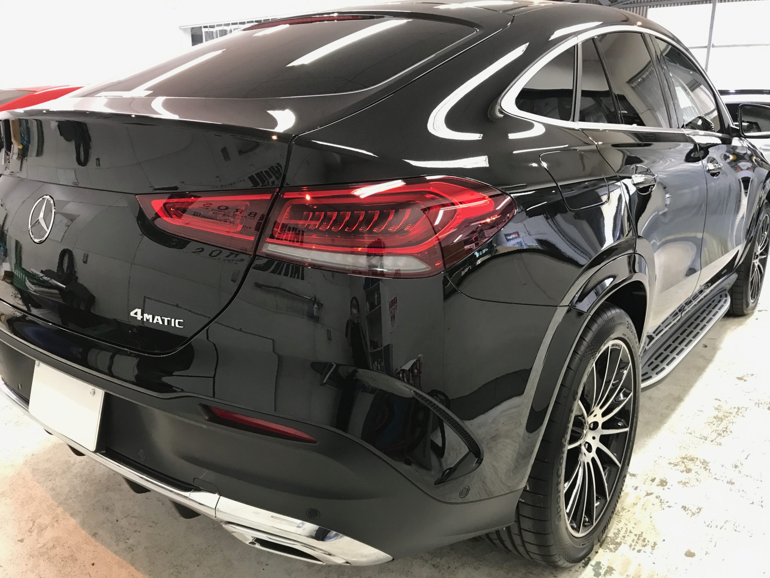 メルセデスベンツ・GLE：リアルガラスコートclassM施工完成写真９