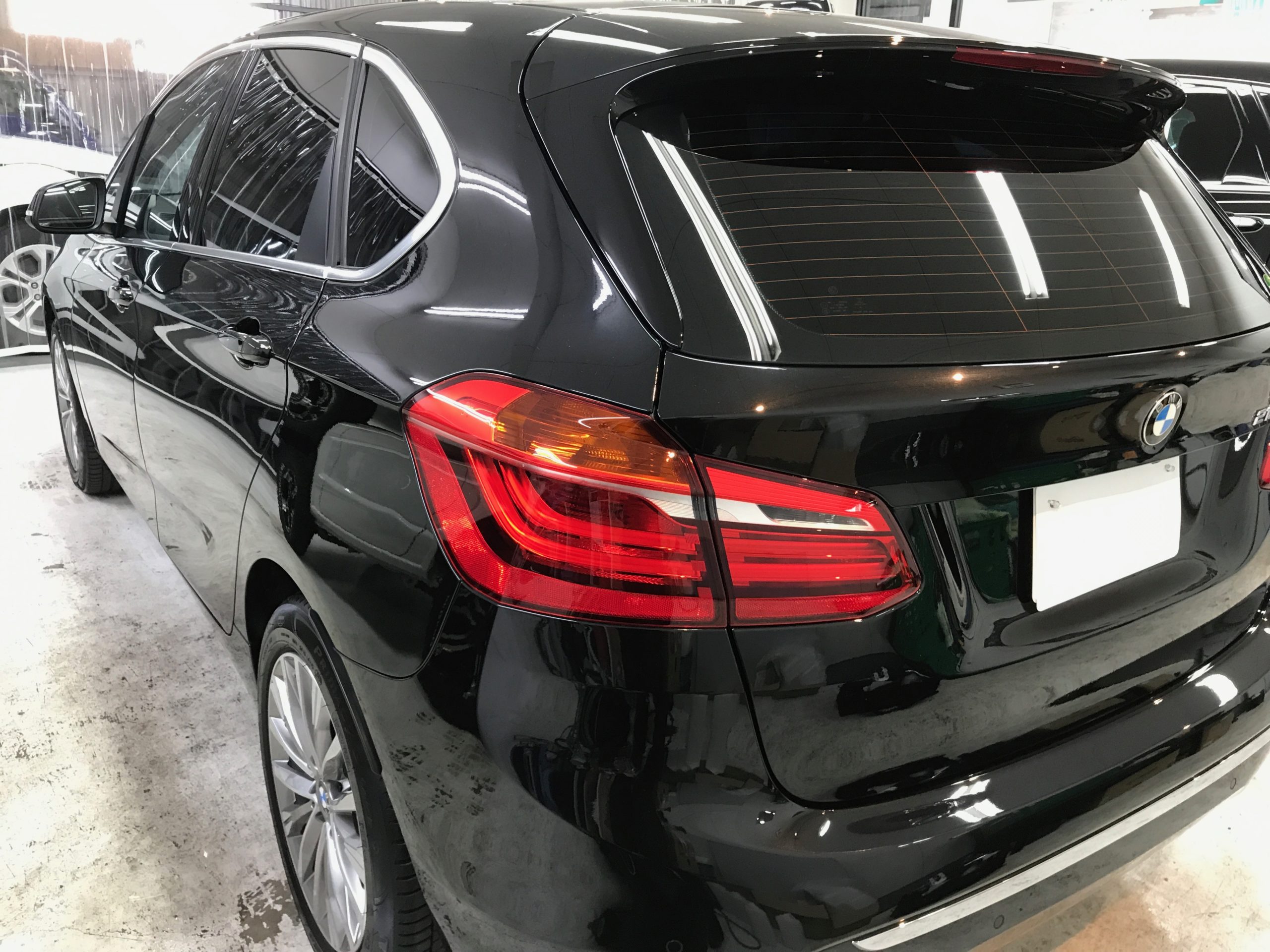 BMW・２シリーズ：カーフィルム施工完成写真・リアサイド左