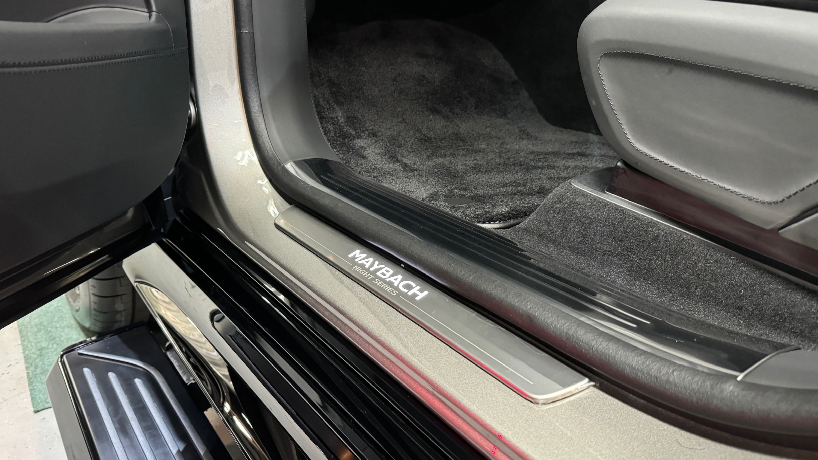 ドア内側・トランク内側