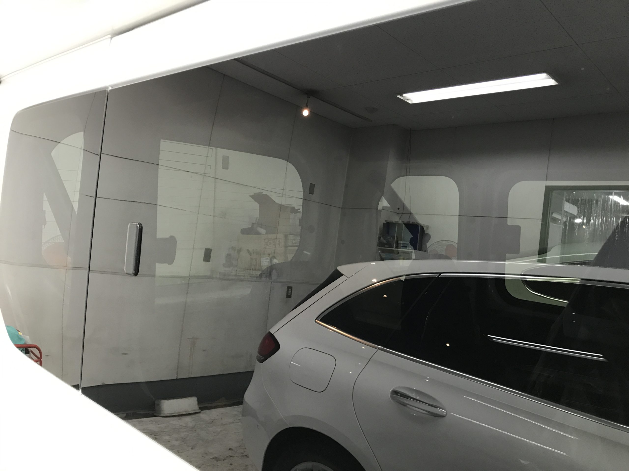 ホンダ・N-VAN：カーフィルム施工前写真：スライドドア部分