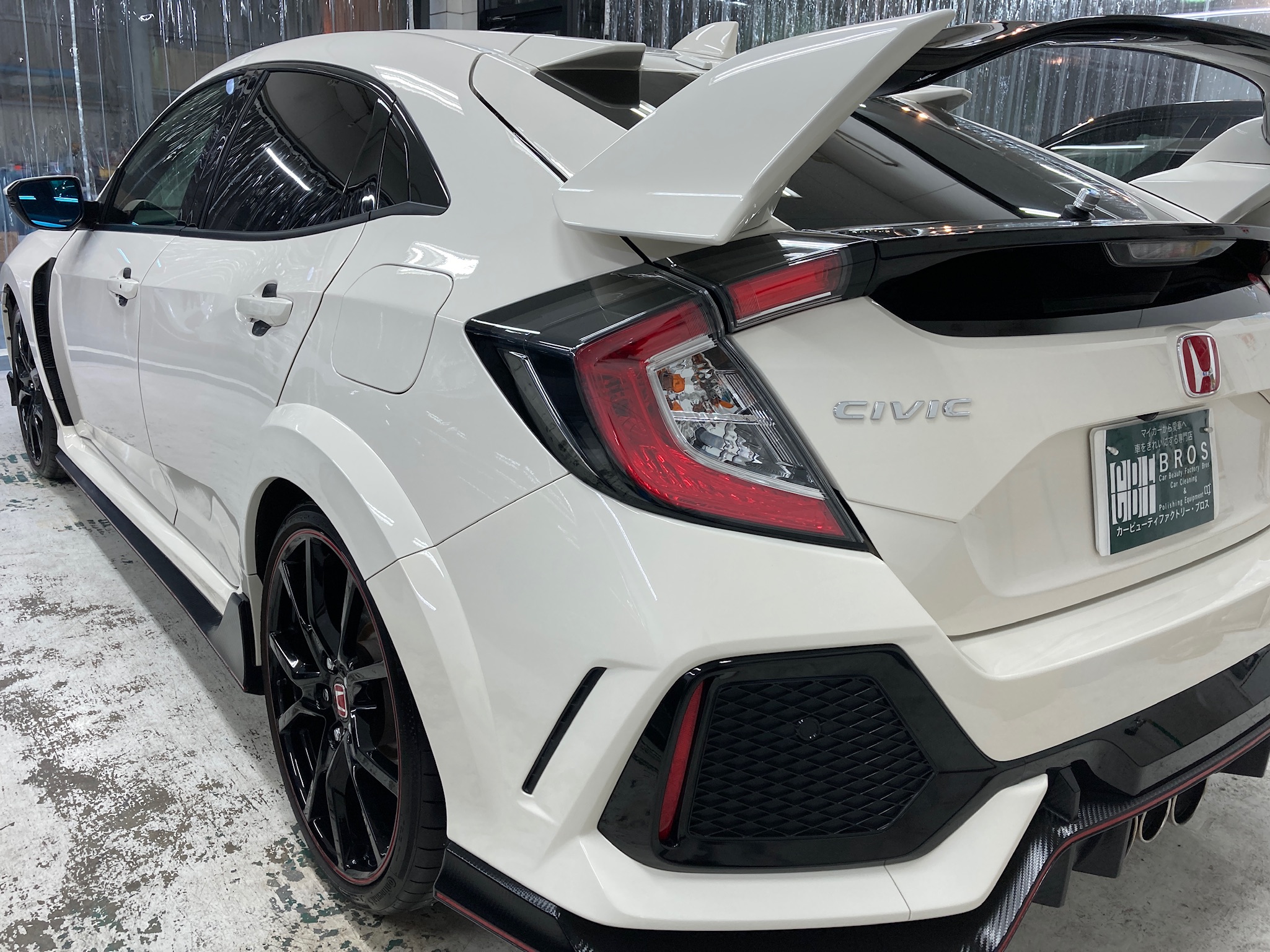 ホンダ・シビックのclassM施工完成写真：左リアフェンダー部分