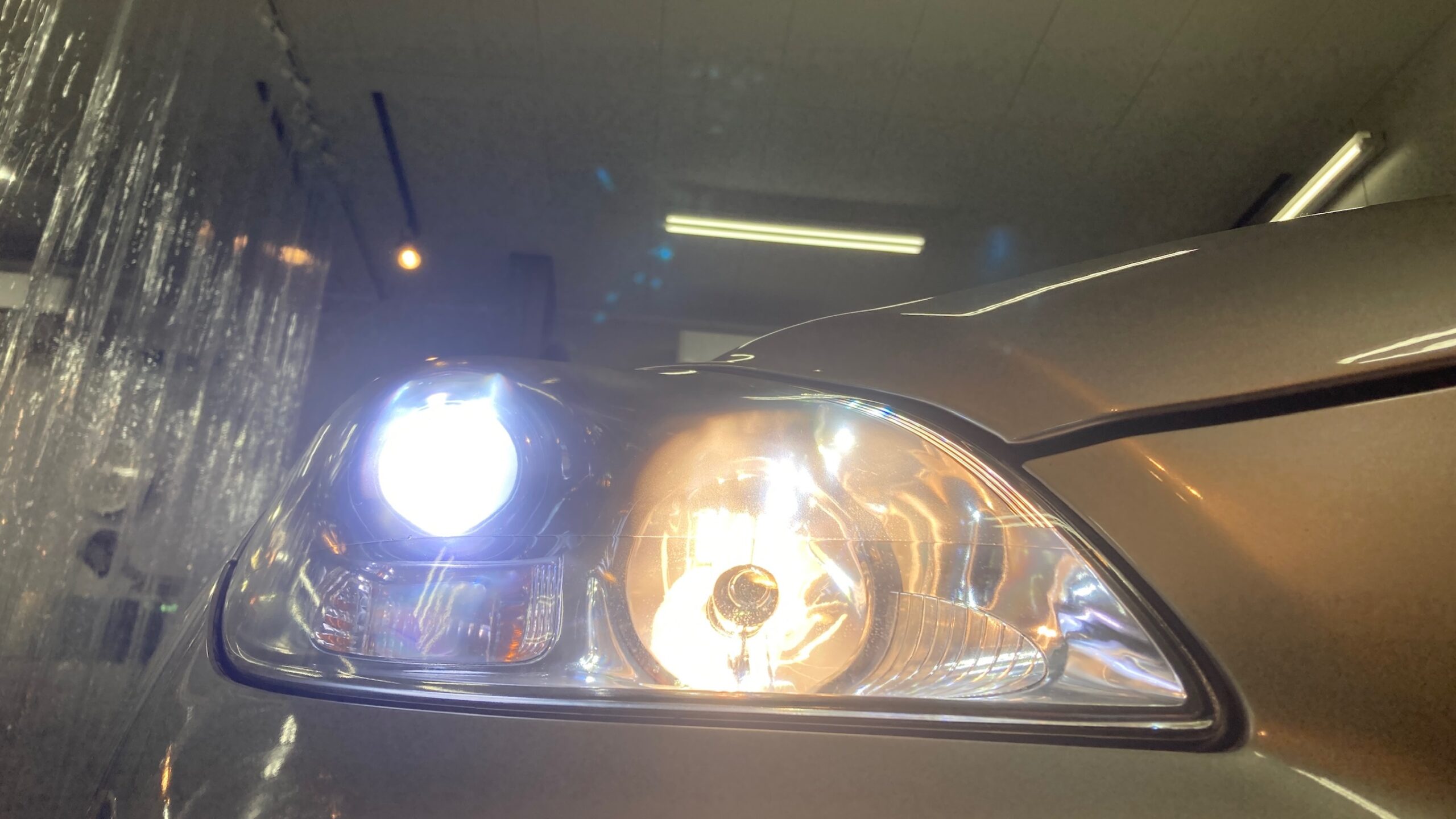 レクサス・SC430：ヘッドライトリファイン施工後写真：右ヘッドライト下部