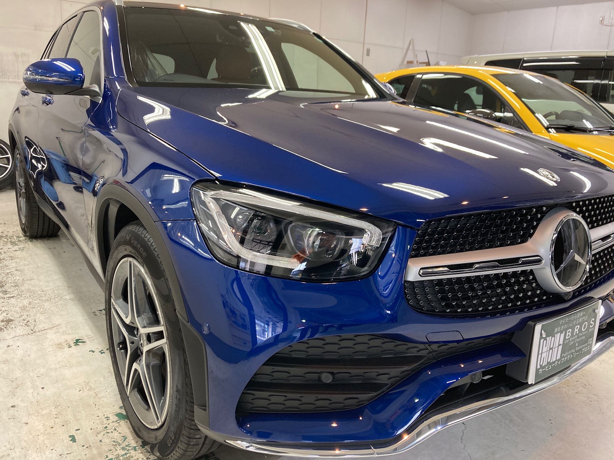 メルセデスベンツ・GLC：ガラスコーティングclass Mの施工完成写真：右バンパー
