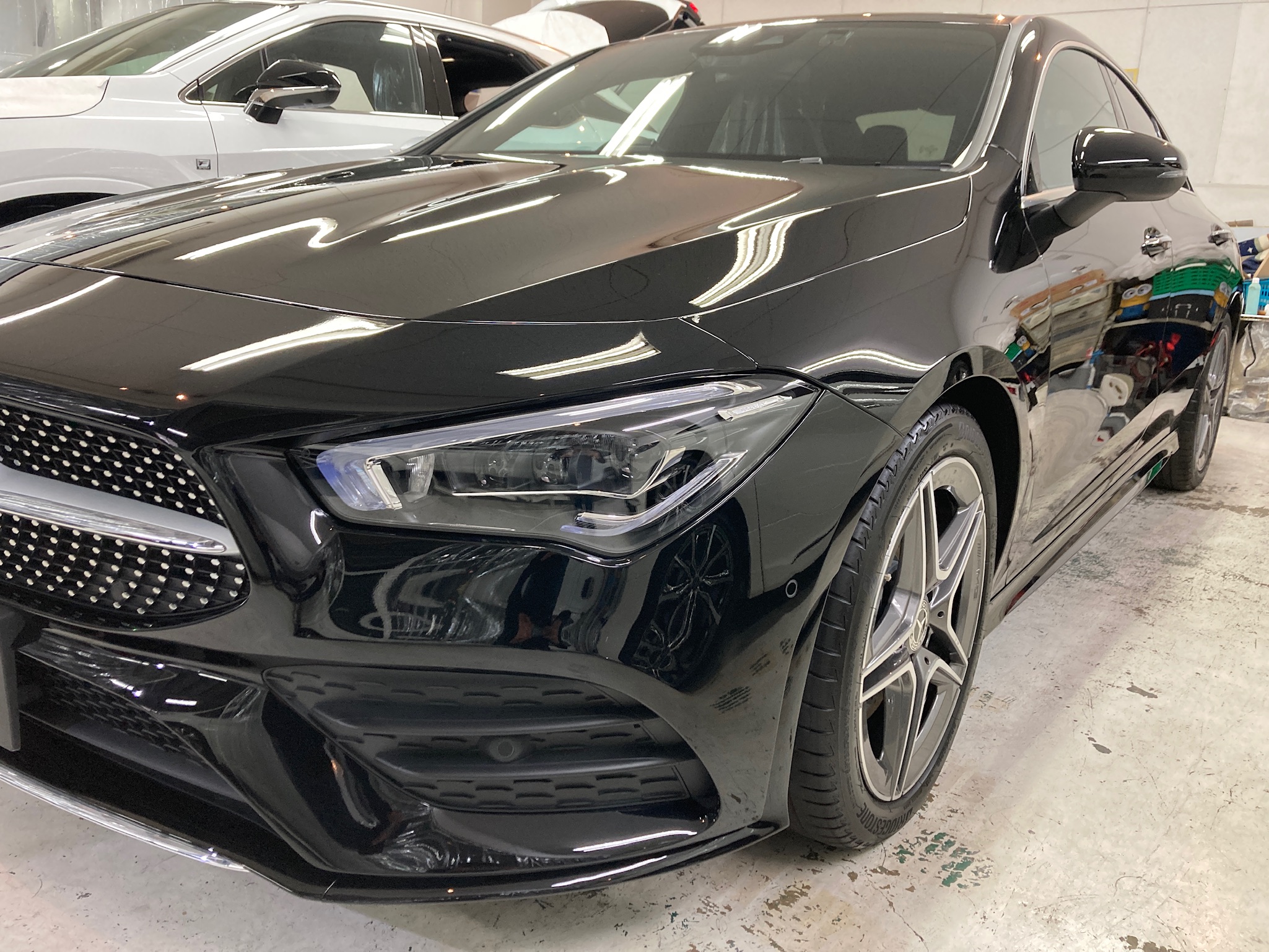 メルセデスベンツ・CLA：ガラスコーティングclass M施工完成写真：左バンパー