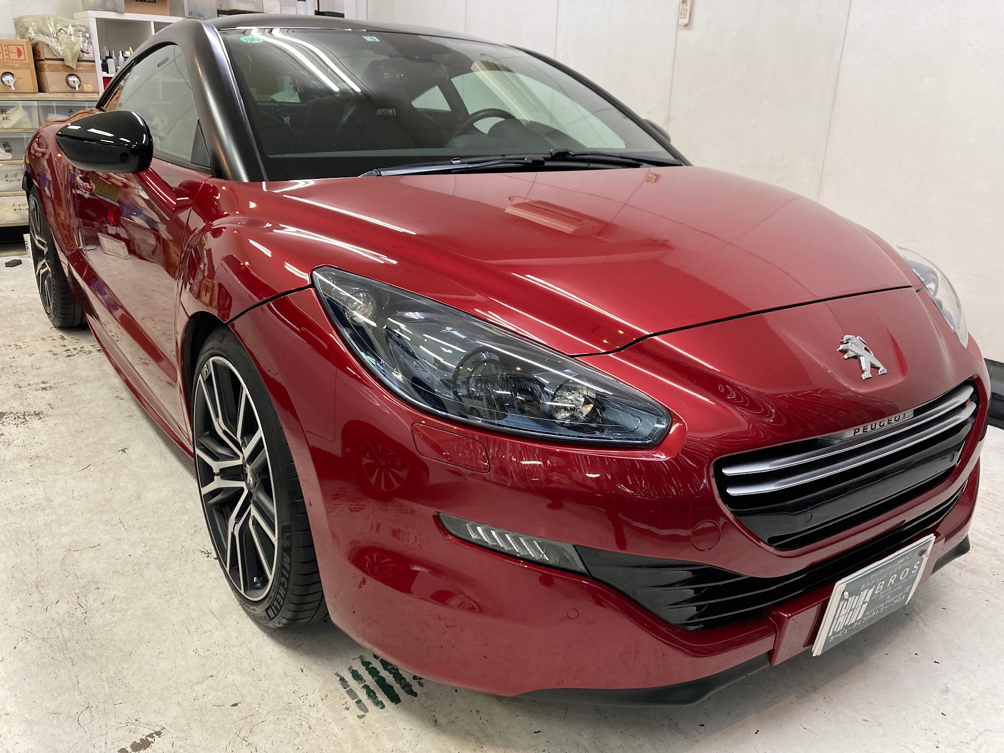 プジョー・RCZ:ガラスコーティングclass M施工完成写真：右バンパー