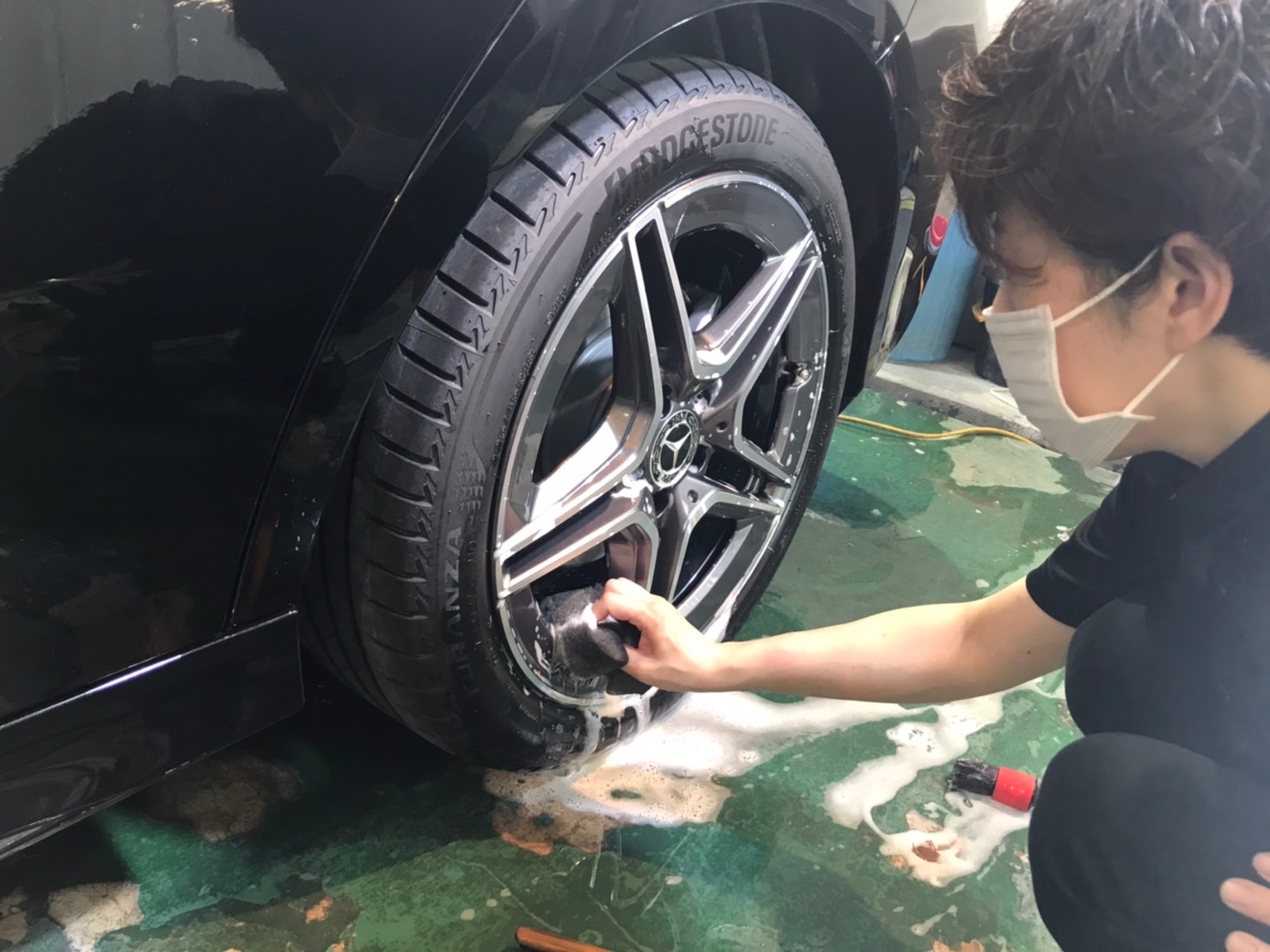 メルセデスベンツ・CLA：ガラスコーティングclass M施工前写真：ホイール洗浄