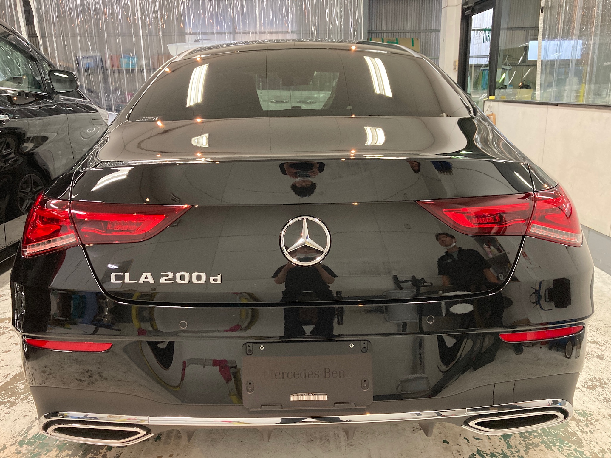 メルセデスベンツ・CLA：ガラスコーティングclass M施工完成写真：リアゲート