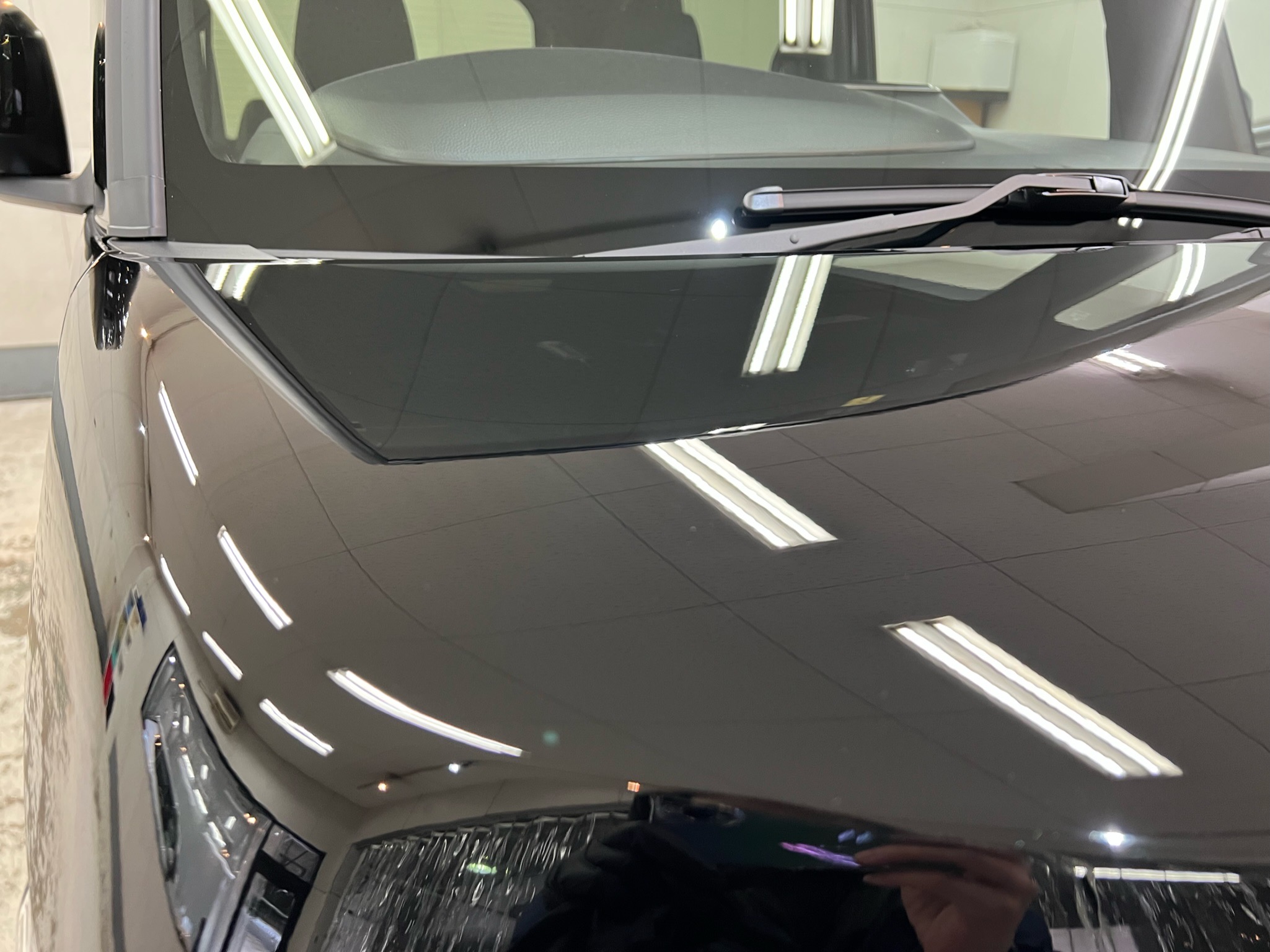 ホンダ・N-BOX：リアルガラスコートclassM施工完成写真：ボンネット