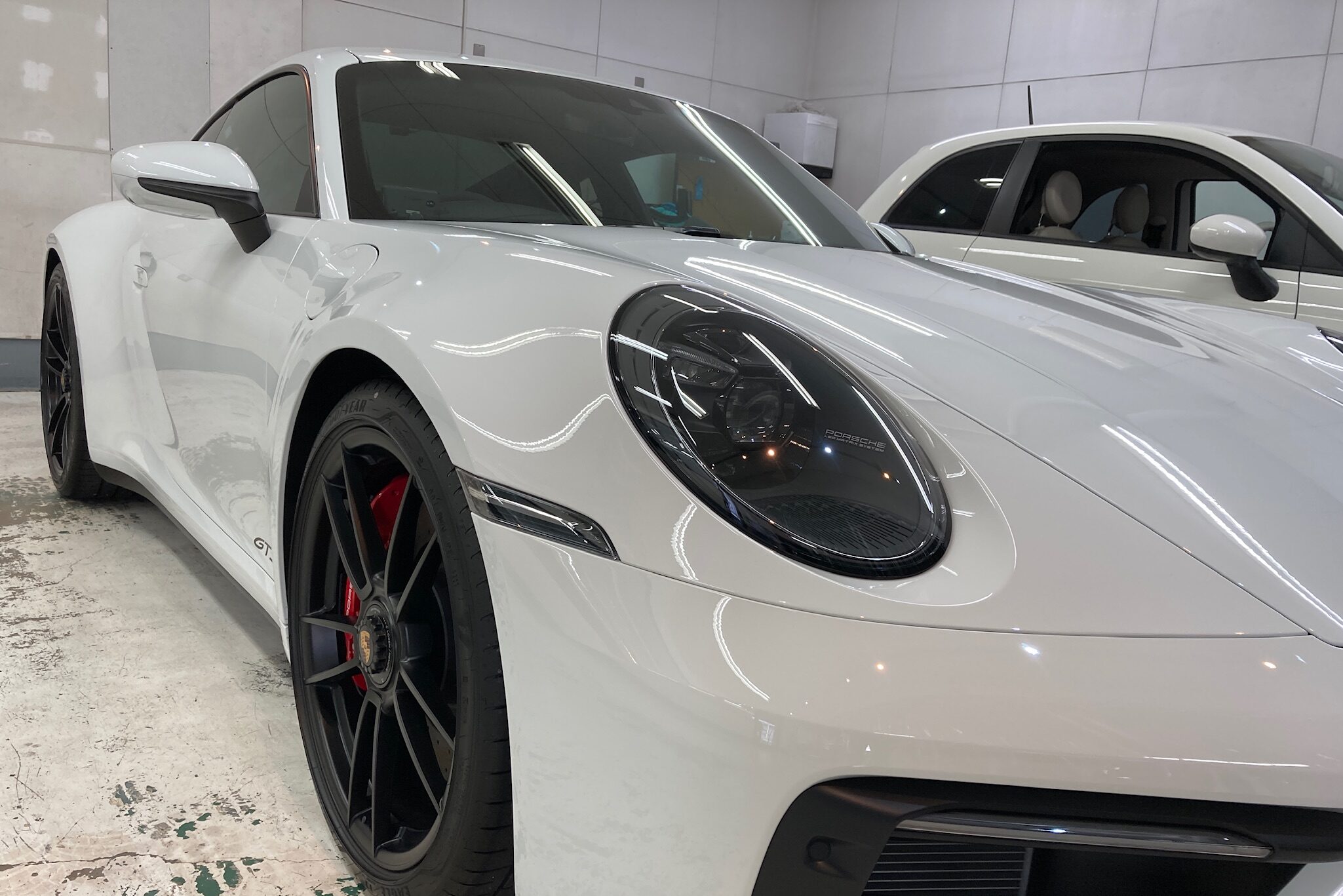 ポルシェ・911GTS：グラフェンセラミックコーティング施工：完成写真３
