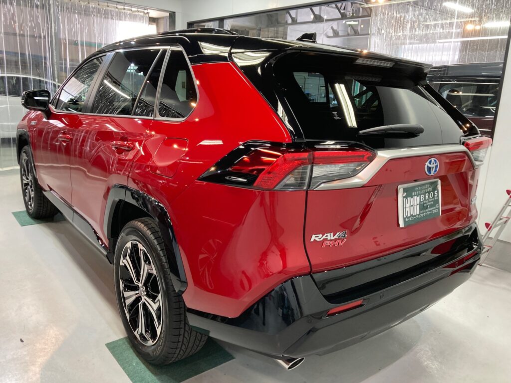 トヨタ・RAV4のclassM施工完成写真：左リアフェンダー