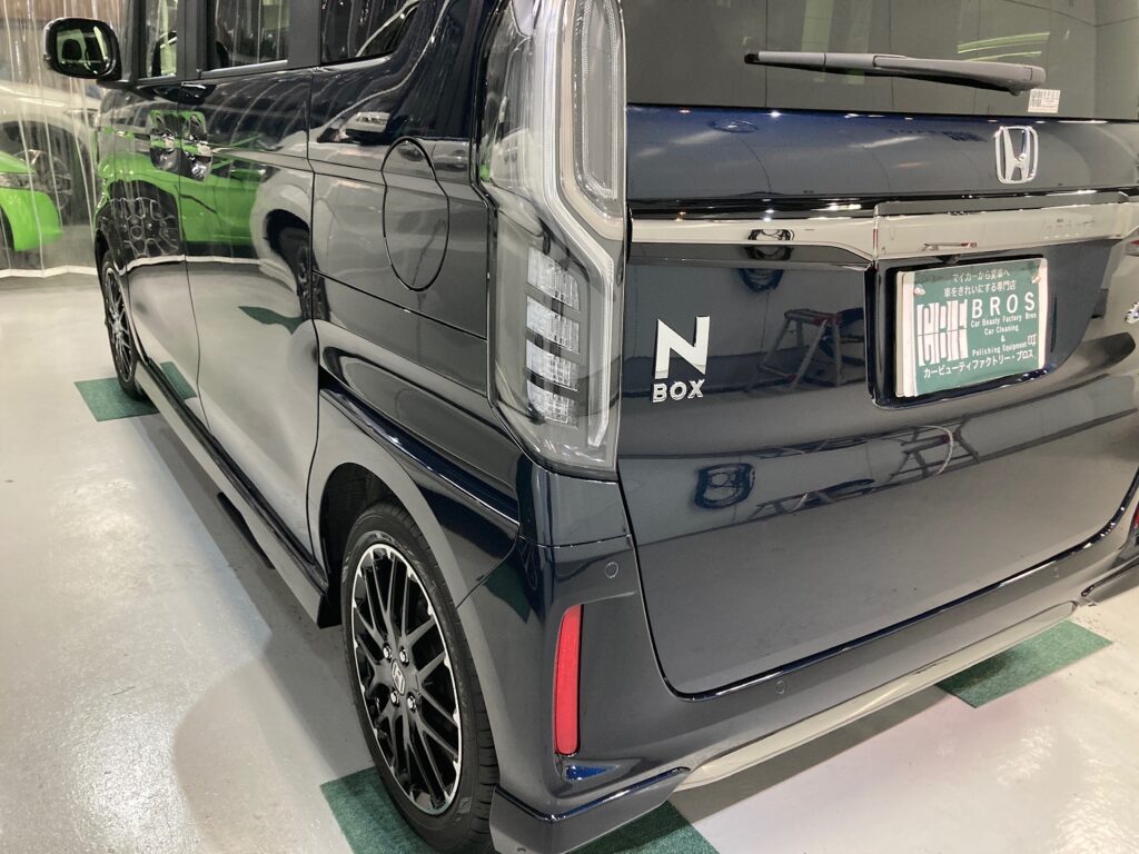 N-BOXのリアルガラスコートclassM施工完成写真：左リアバンパー