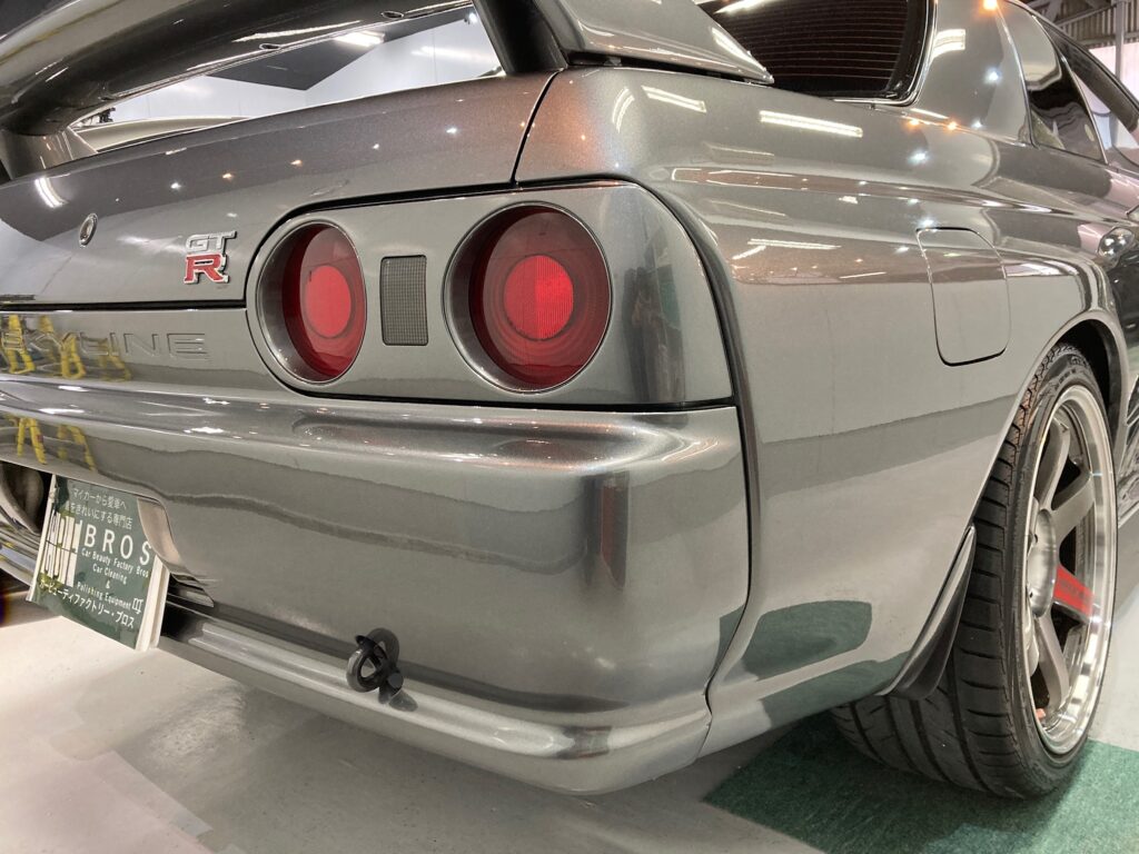 日産・R32 GT-R施工完成：右リアバンパーの写真