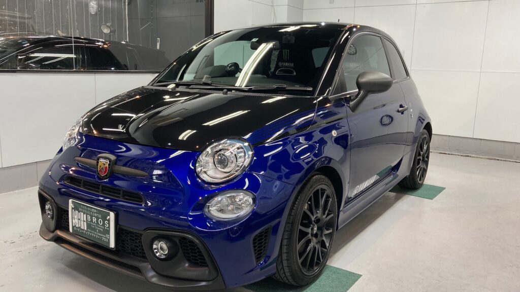 アバルト・５９５リアルガラスコートclassM施工完成写真：助手席側フロントフェンダー