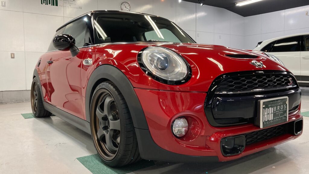 MINI・３ドアのclassM施工完成写真：右バンパー