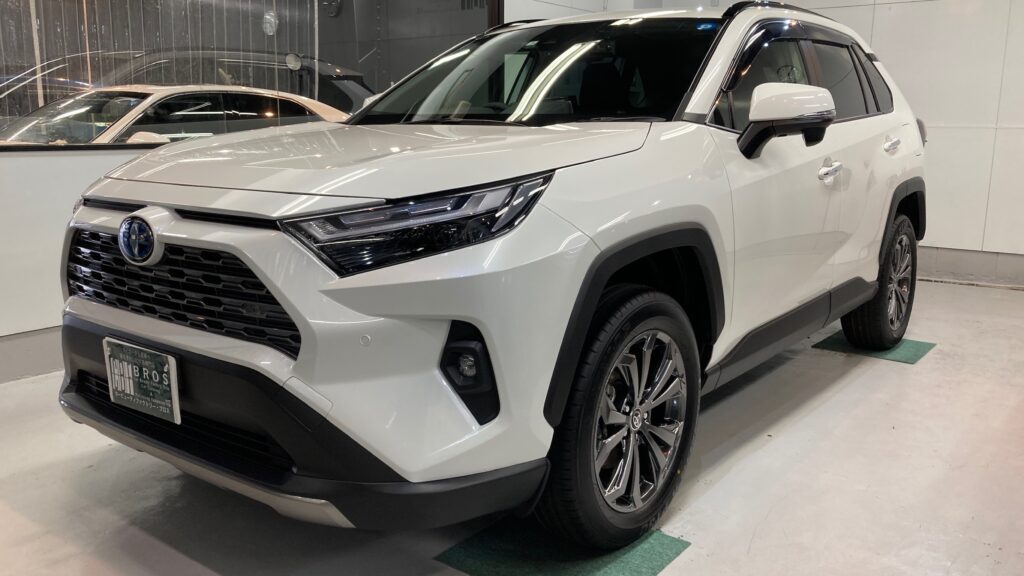 トヨタ・RAV4：カーフィルム施工工程：全体の写真