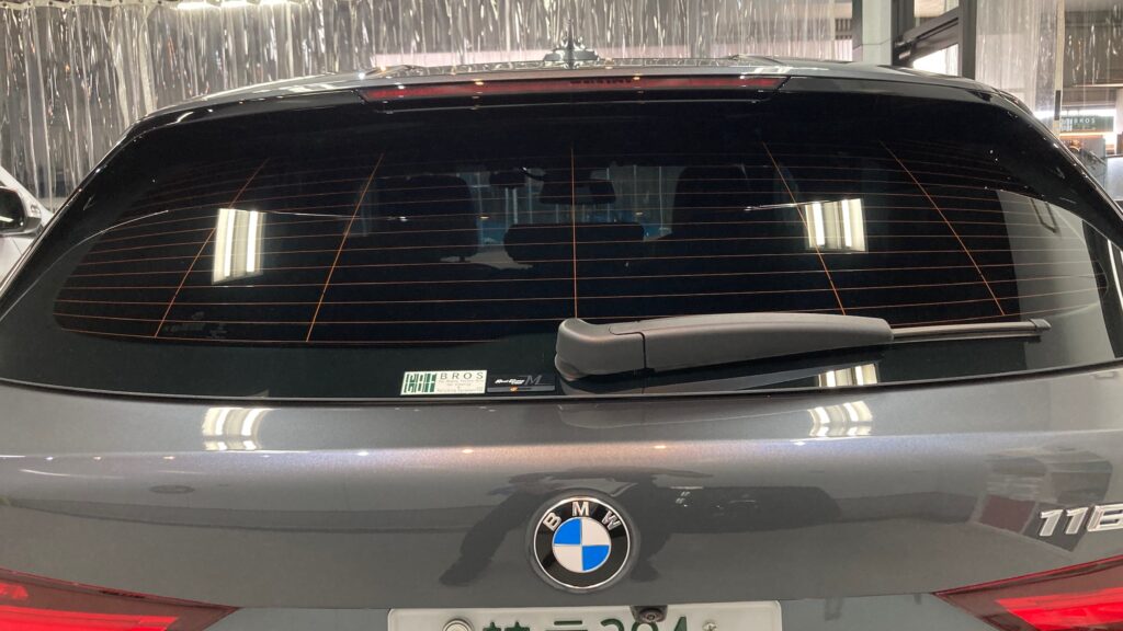 BMW・１シリーズ：カーフィルム施工：施工完成写真：施工後のリアガラスの写真