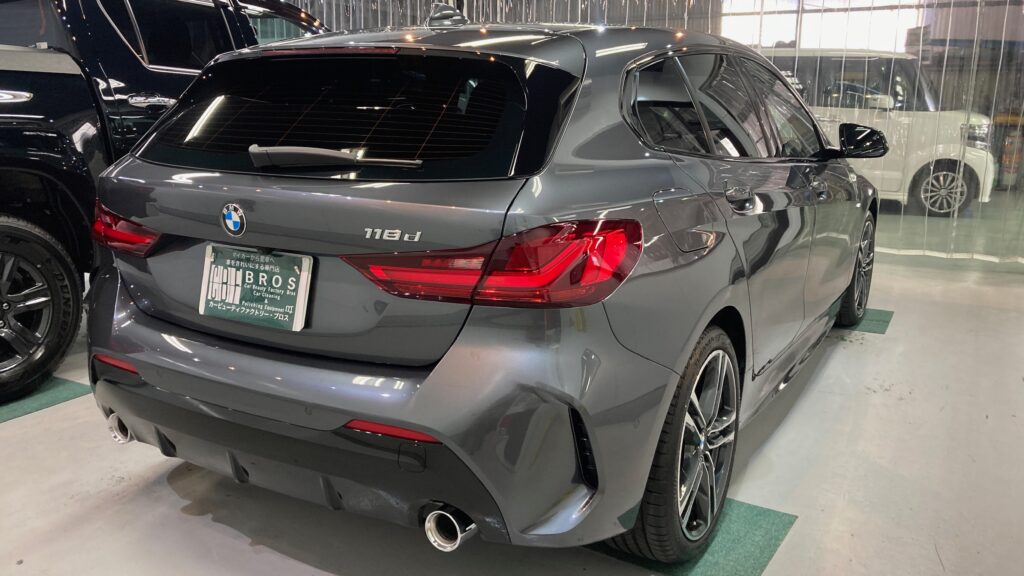 BMW・１シリーズ：クラスM施工：完成写真：右リアバンパーの写真