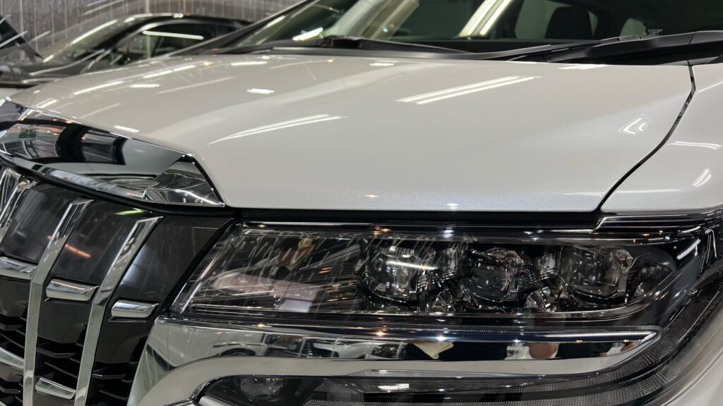 トヨタ・アルファード：グラフェンセラミックアドバンスド・施工完成写真：ボンネット
