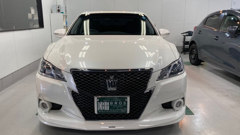 トヨタ・クラウン：クラスＭ施工：施工完成写真：全体の写真