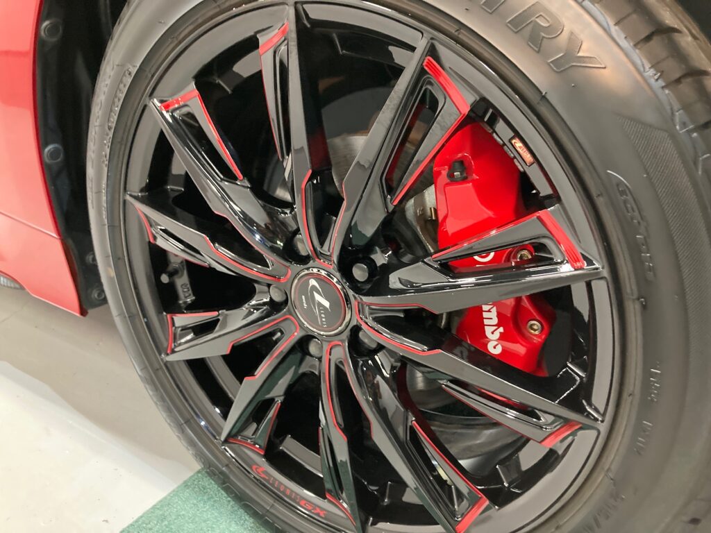 トヨタ・プリウス：クラスM施工：施工完成写真：ホイールの写真