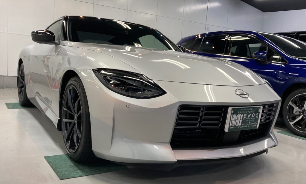 フェアレディZ・アドバンスド施工：施工完成写真：右フロントバンパーの写真