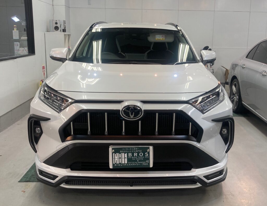 トヨタ・ＲＡＶ４：施工完成写真：全体の写真