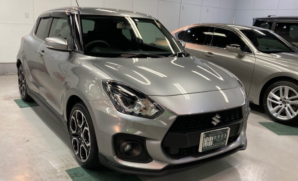 スズキ・スイフトスポーツ：クラスM施工：施工完成写真：右フロントバンパーの写真