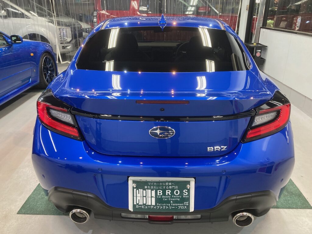 スバル・ＢＲＺ：クラスＭ施工：完成写真：リアゲートの写真