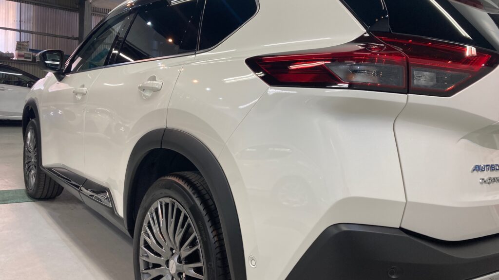 日産・エクストレイル：クラスM施工：完成写真：足回りの写真