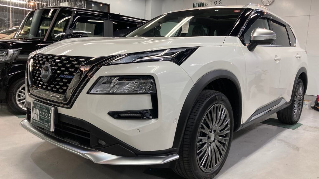 日産・エクストレイル：カーフィルム施工：施工前の全体の写真