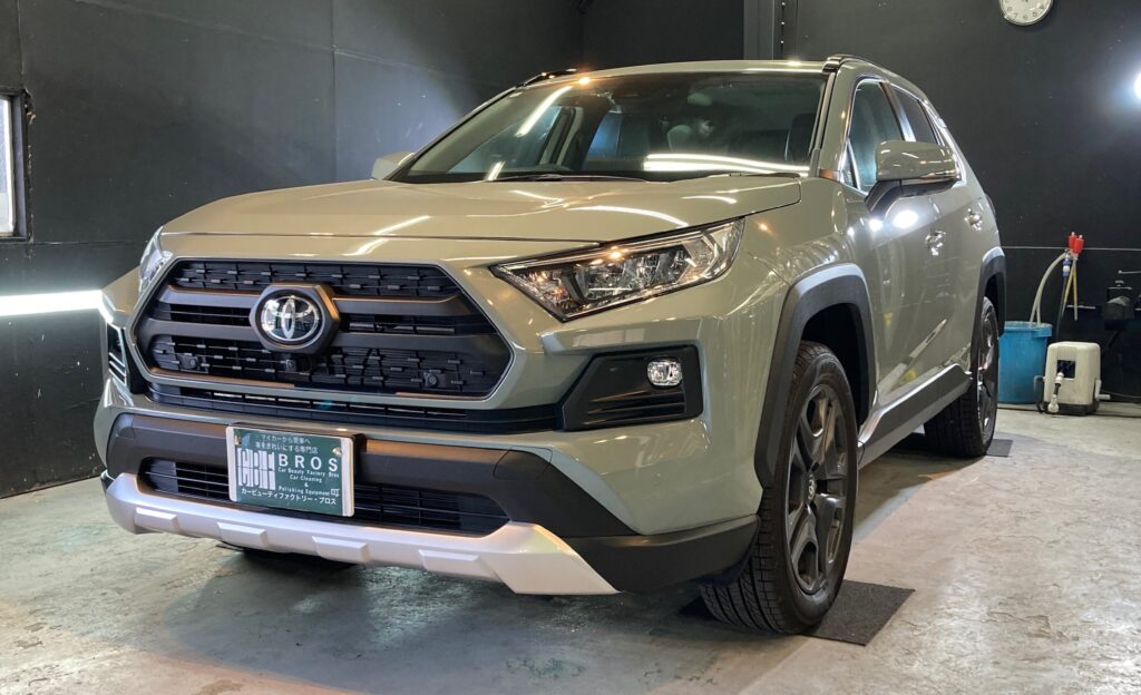 トヨタ・RAV4：クラスM施工：下地処理工程：全体の写真