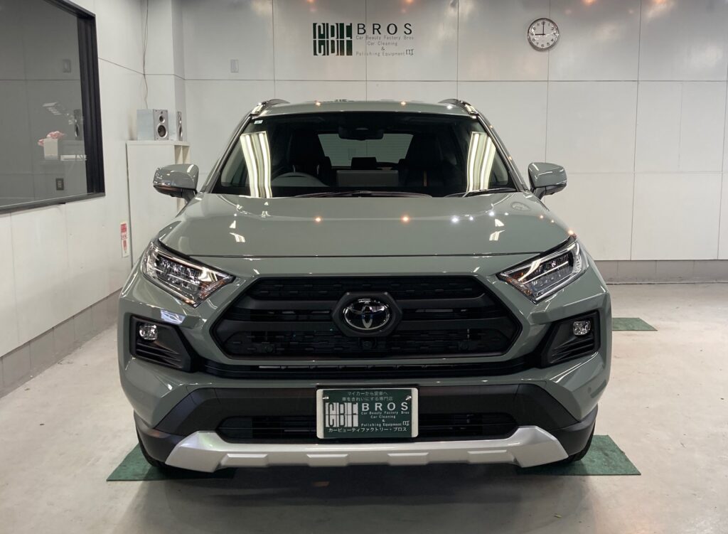 トヨタ・RAV4：クラスM施工：完成写真：全体の写真