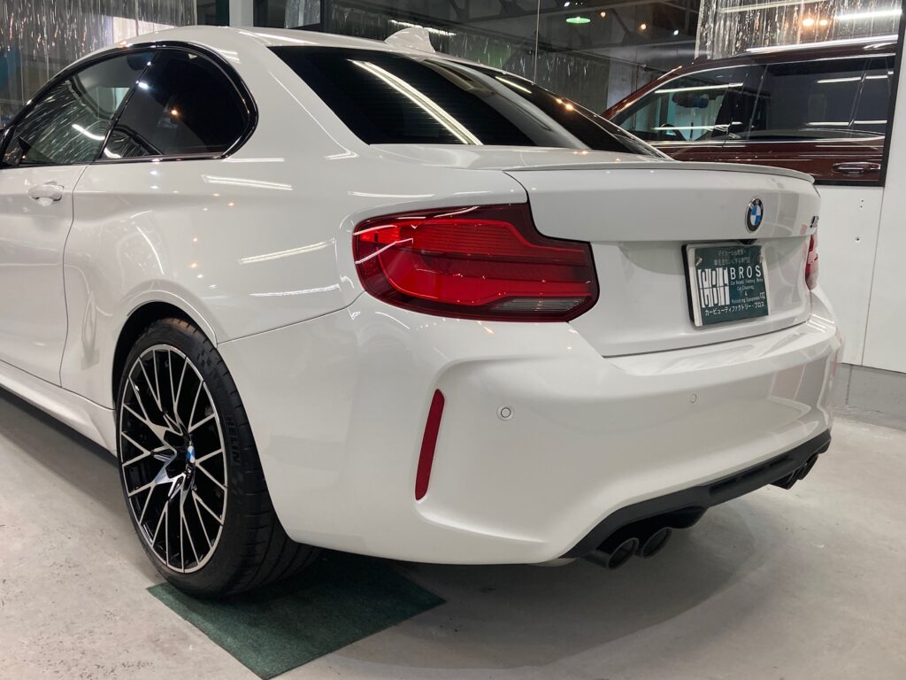 BMW・M２：クラスM：完成写真：左リアバンパーの写真
