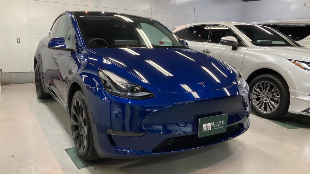 テスラ・モデルY：クラスM施工：完成写真：右フロントバンパーの写真