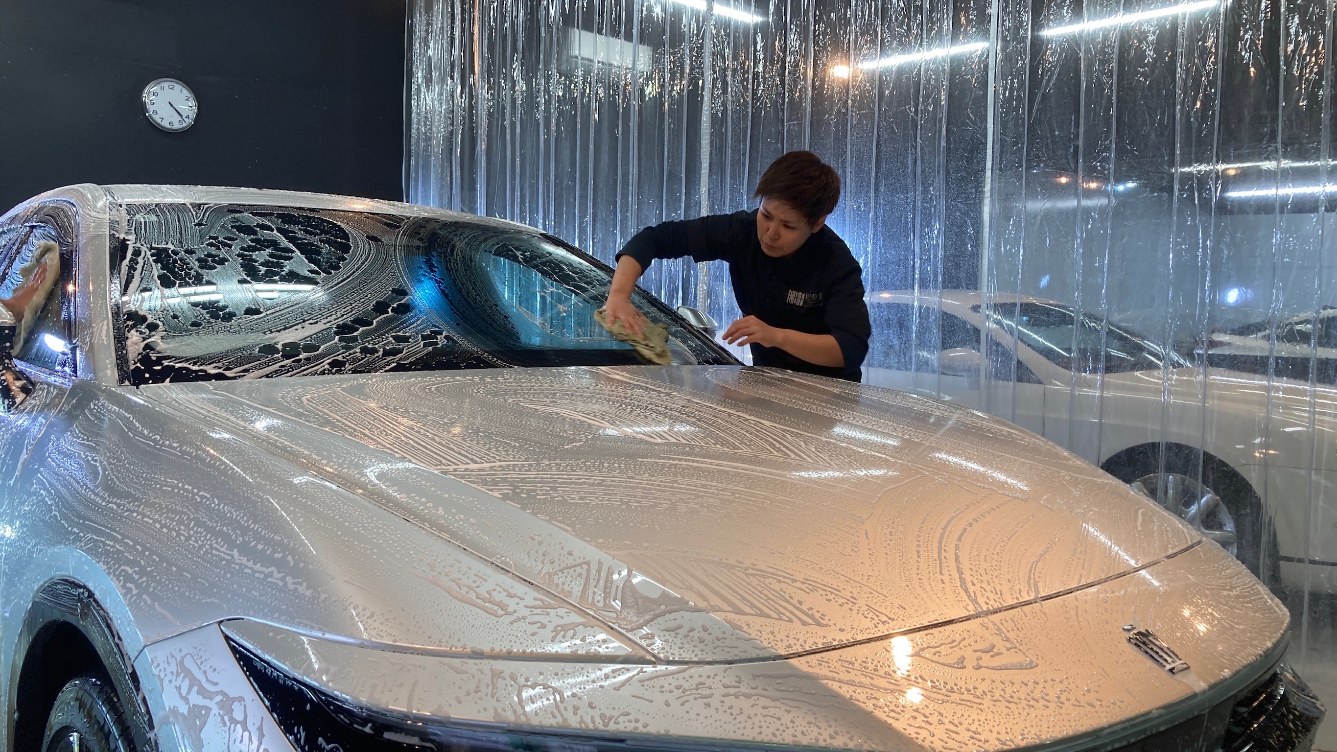 トヨタ・クラウン：クラスM施工：下地処理工程：洗車の様子