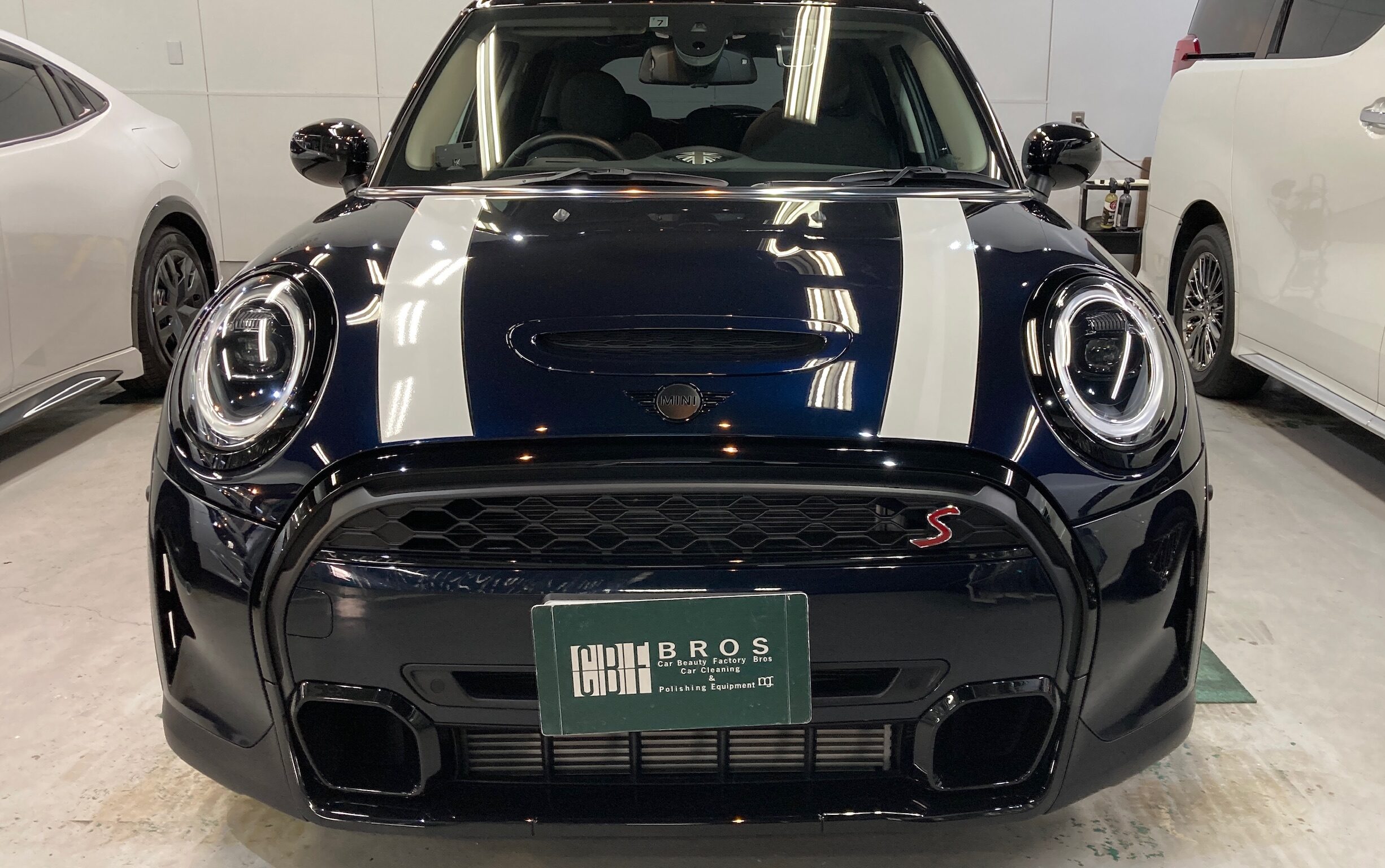 MINI・ミニクーパー５ドア：クラスM施工：完成写真：全体の写真
