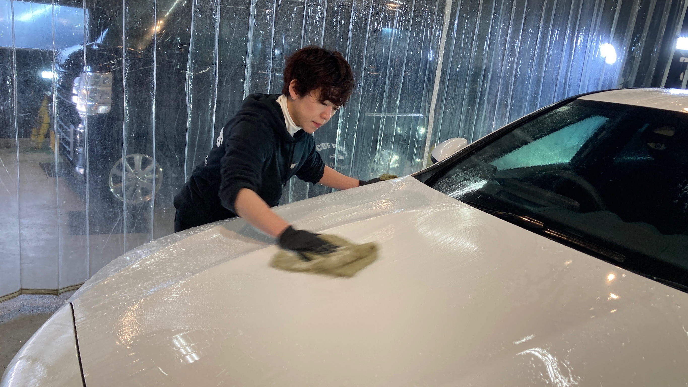 メルセデス・ベンツ・Cクラス：クラスM施工：下地処理工程：洗車の様子