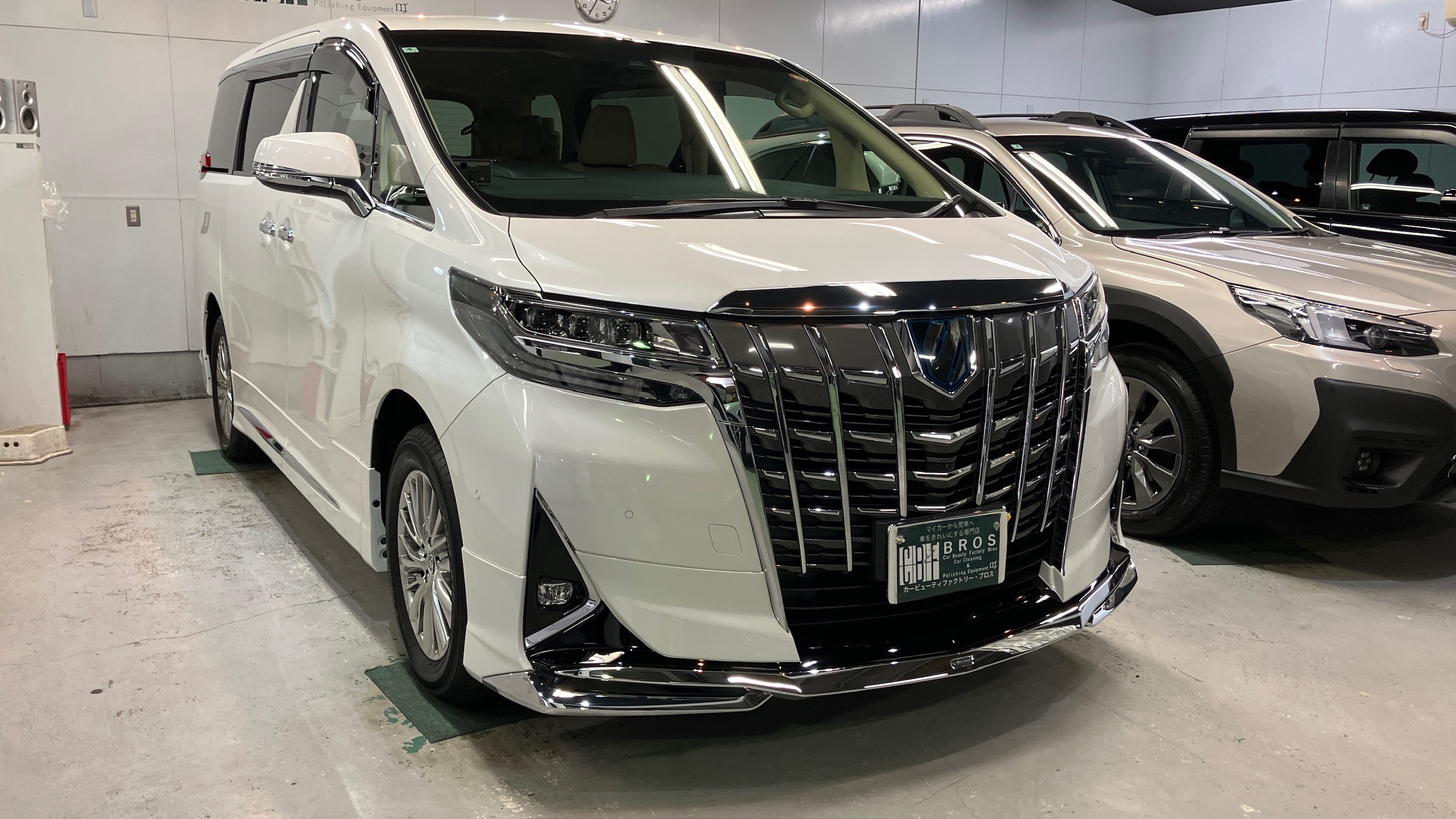 アルファードグラフェンセラミックコーティングアドバンスド中古車完成３