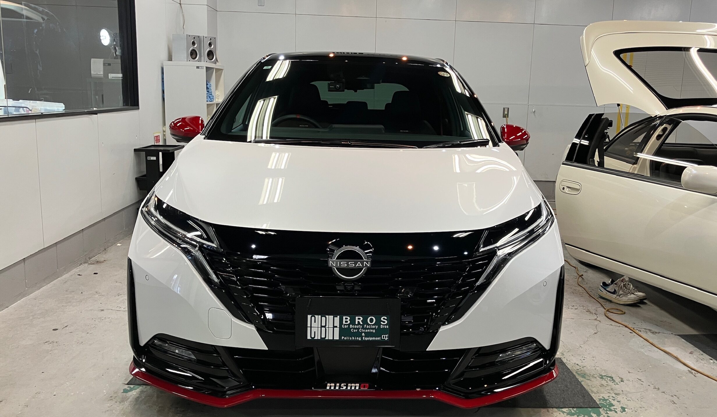 日産・ノートオーラ：セラミック施工：完成写真１