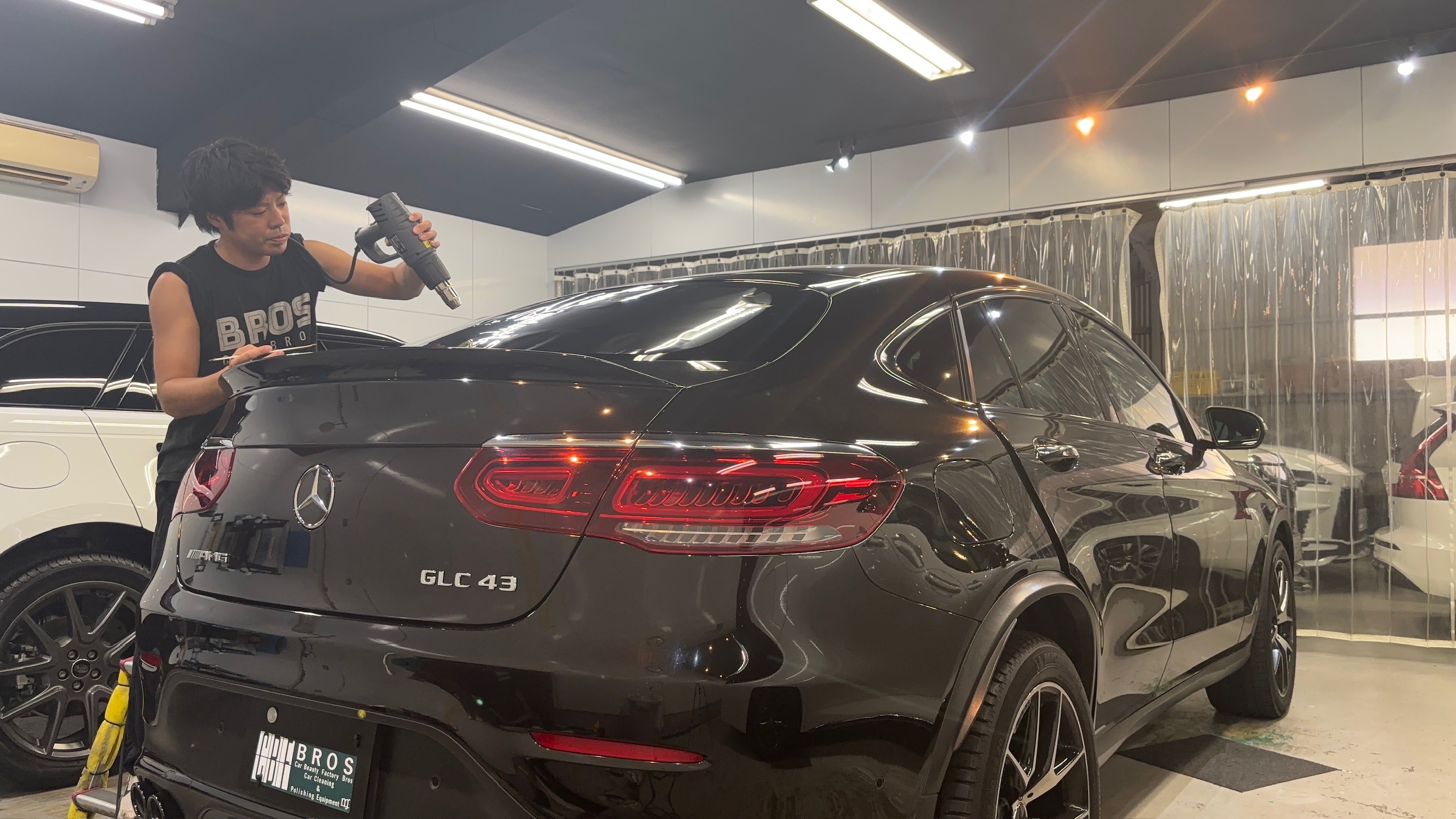 メルセデス・ベンツ・GLC：断熱カーフィルム施工：施工写真１