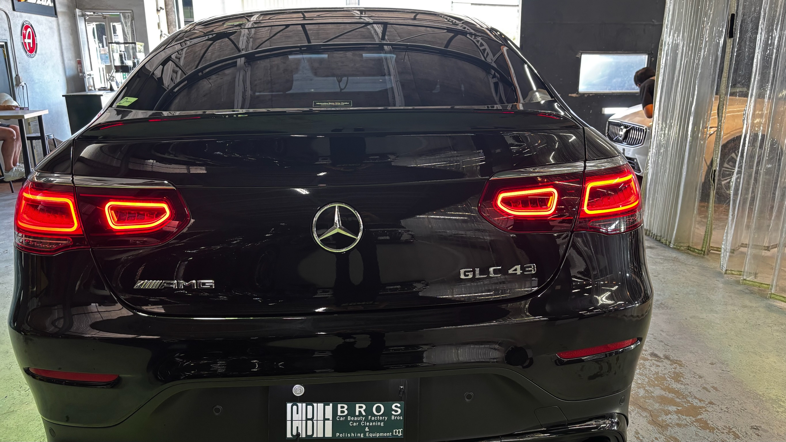 メルセデス・ベンツ・GLC：断熱カーフィルム施工：完成写真３