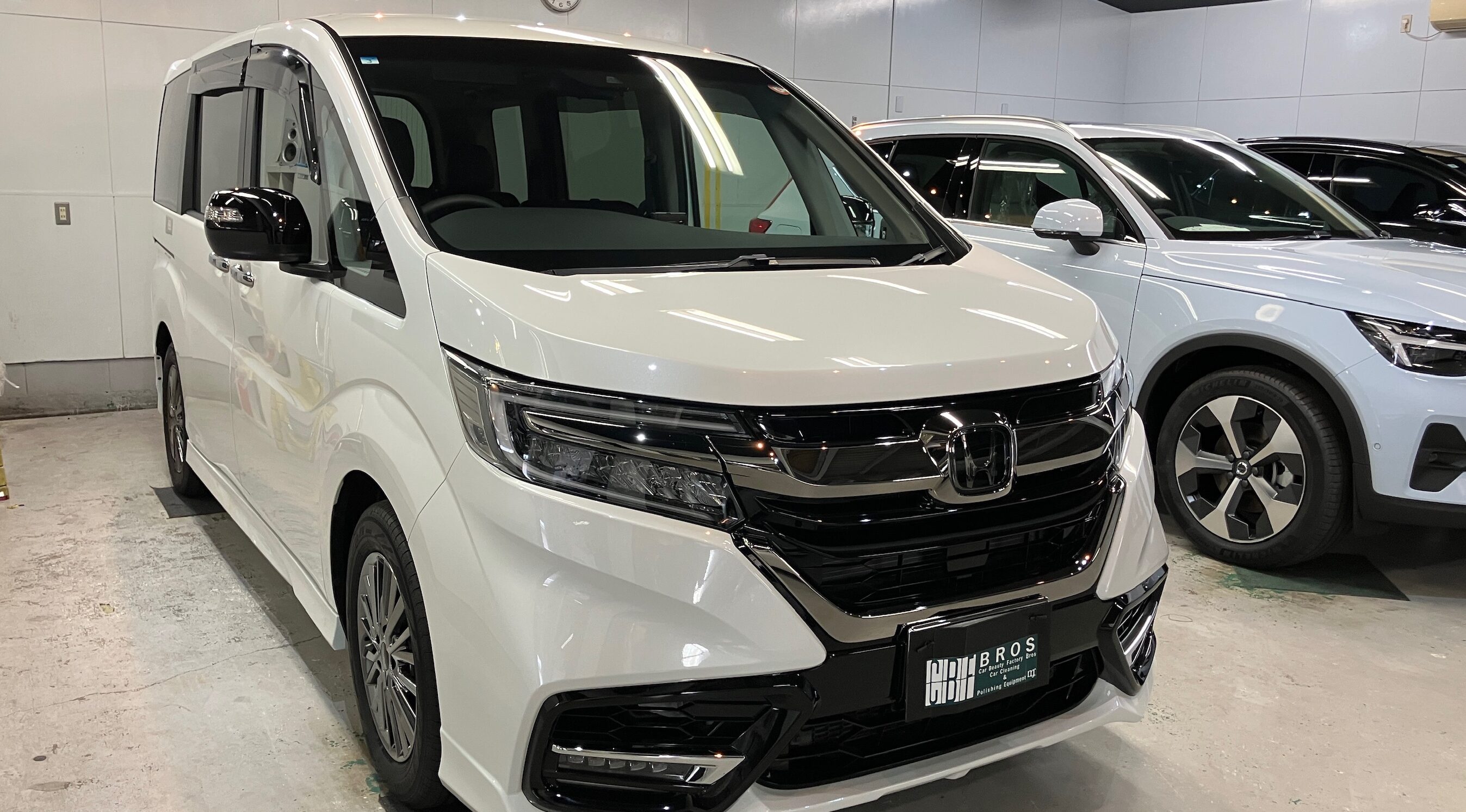 ホンダ・ステップワゴン：クラスM施工：完成写真３