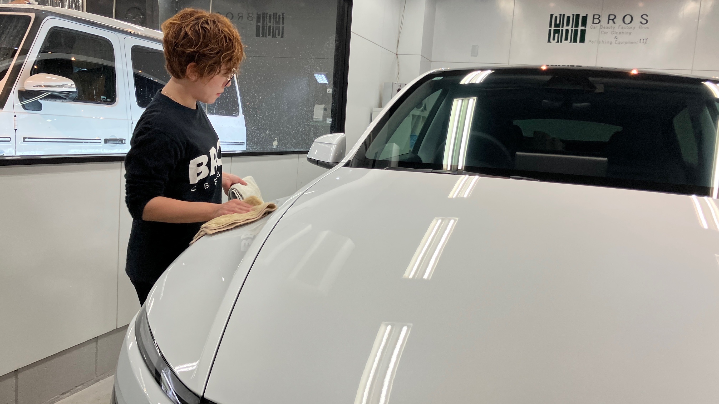 テスラ・モデルY：断熱フィルム施工：施工写真４