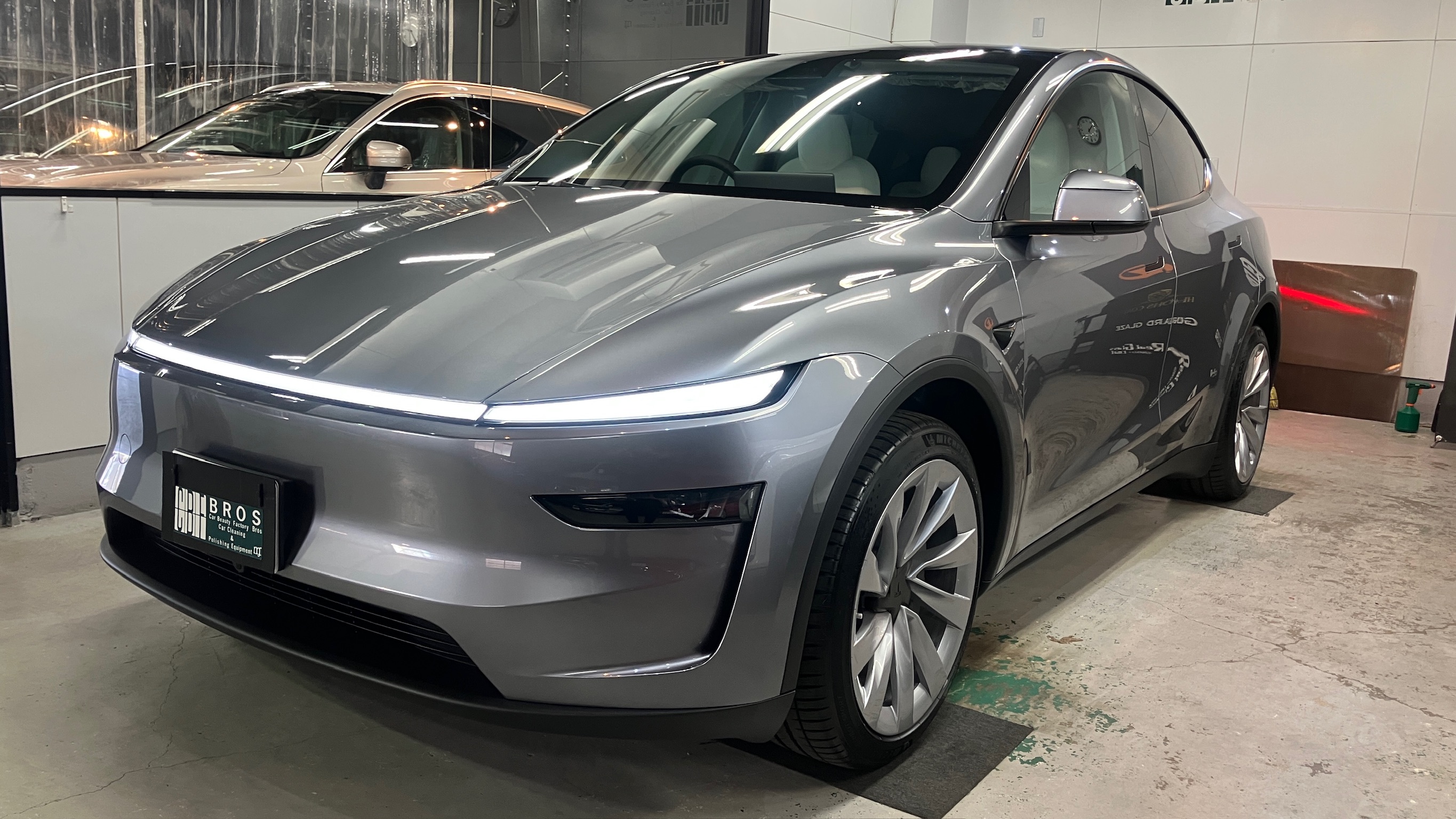 テスラ・モデルY：アドバンスド施工：完成写真２