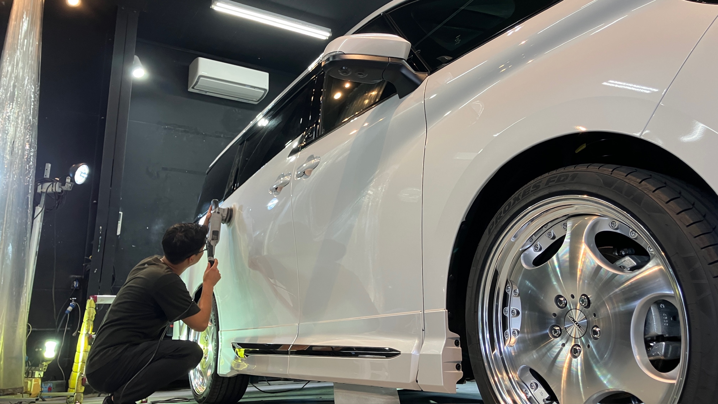 トヨタ・ヴェルファイア:アドバンスド施工:施工写真2