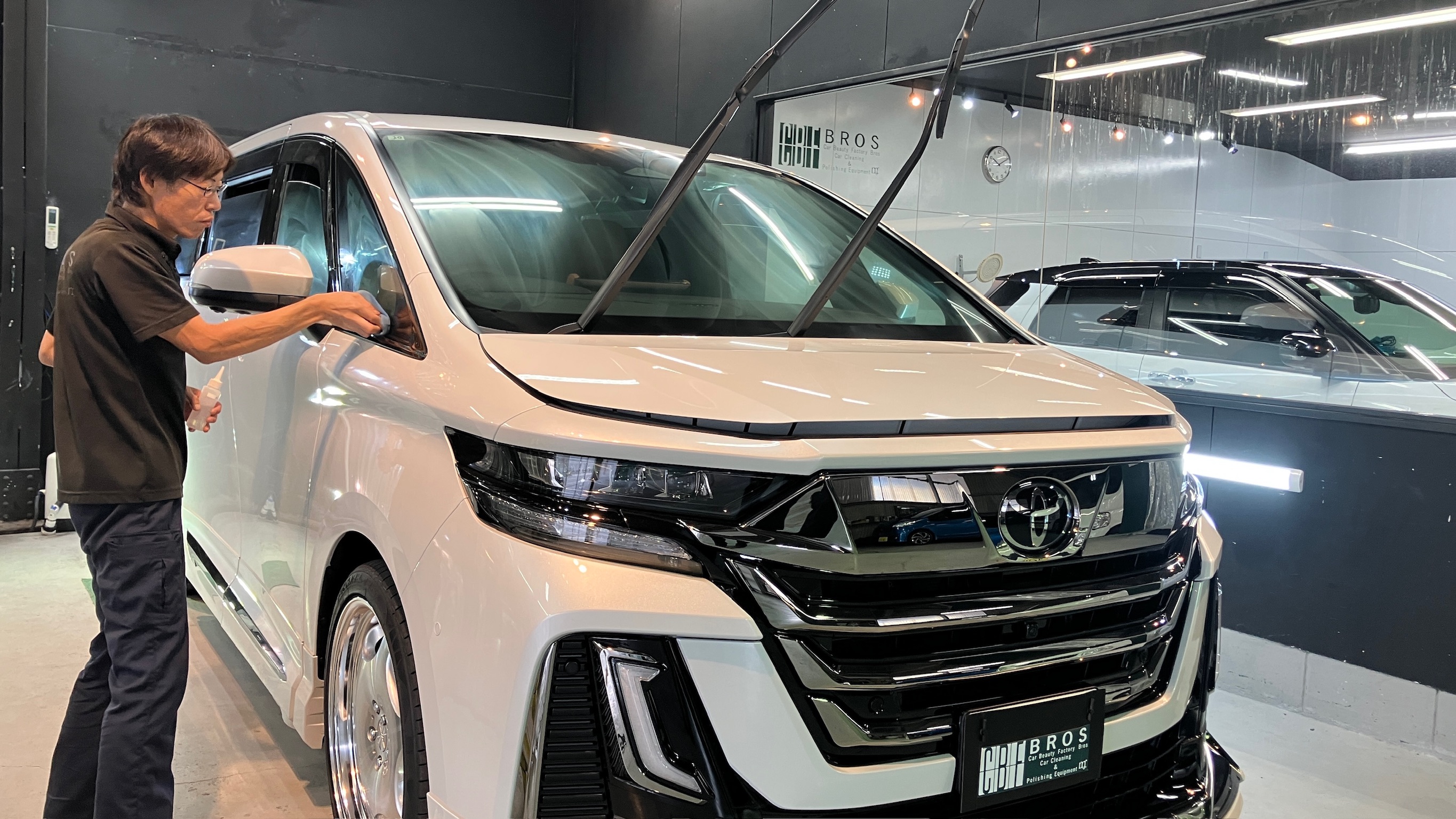 トヨタ・ヴェルファイア:アドバンスド施工:施工写真4