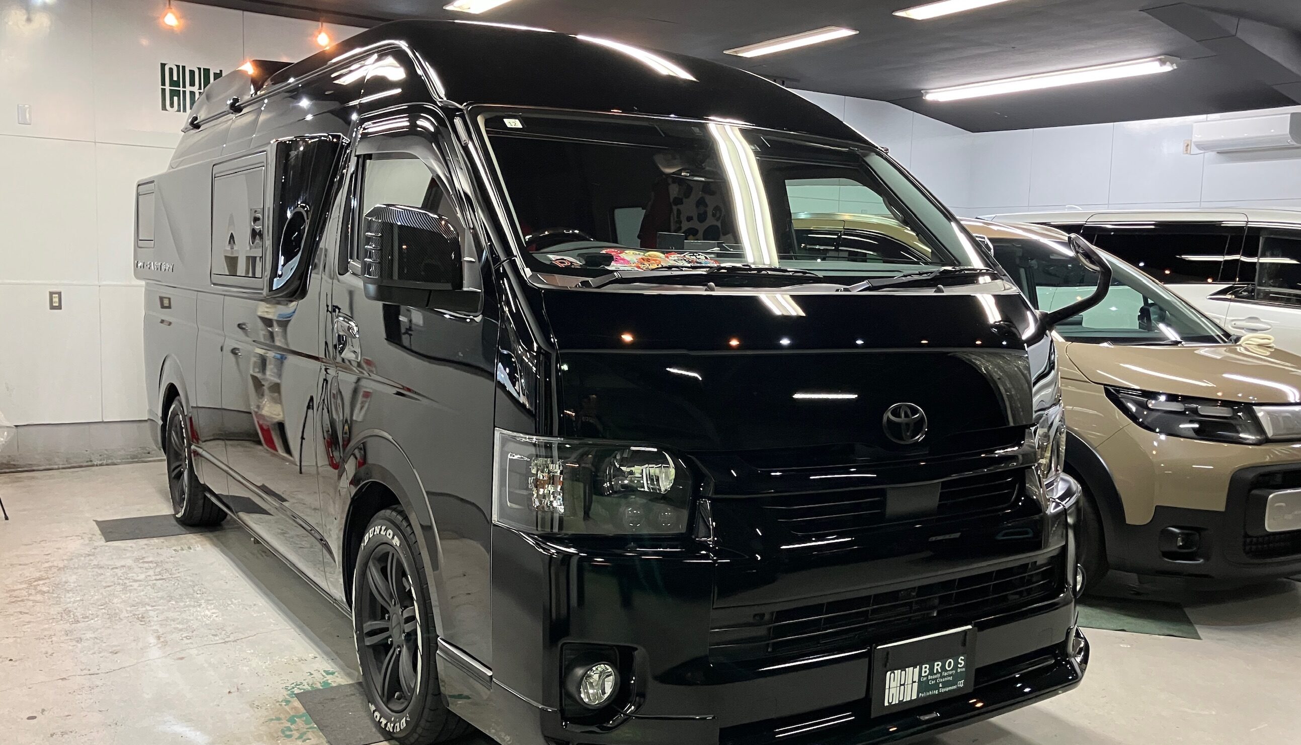 トヨタ・ハイエース:ガードグレイズ施工:完成写真3