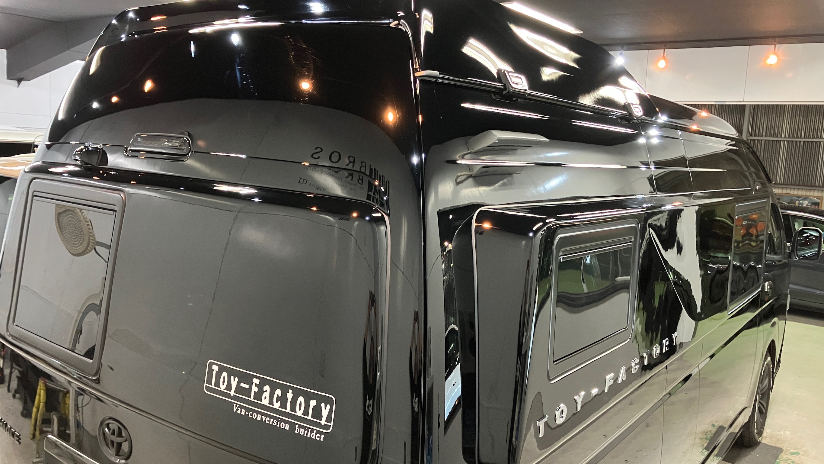 トヨタ・ハイエース:ガードグレイズ施工:完成写真5